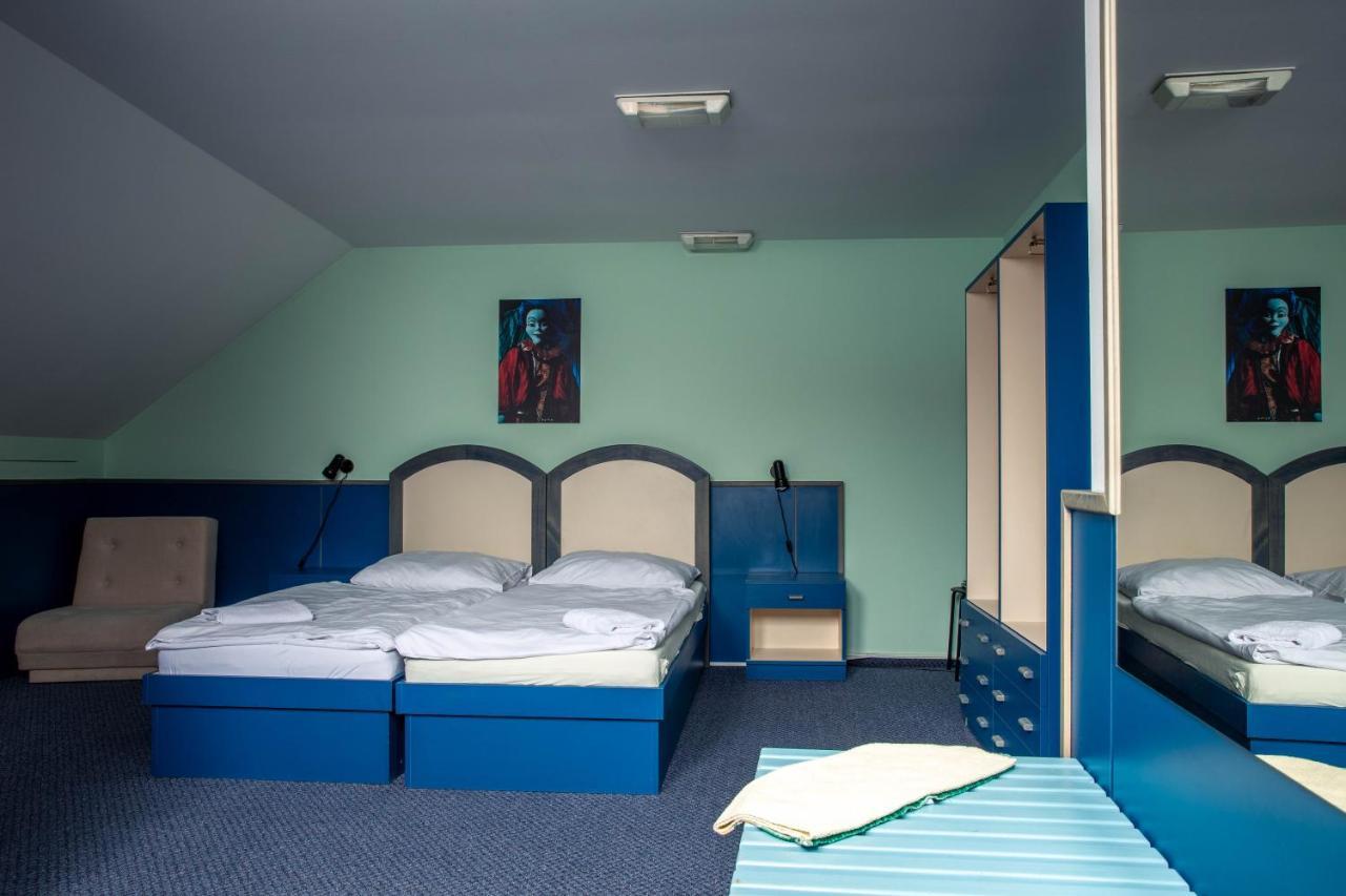 Penzion Amatka Hradec Kralove Bagian luar foto